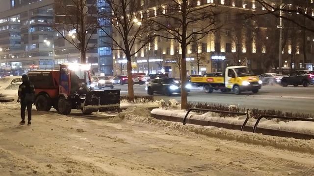 Технология #уборки #снега и льда на тротуарах. #Москва. Пример для Ачинска и других территорий