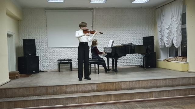 П. И. Чайковский. "Осенняя песня" (исполняет уч. 8 кл. Овчаренко Ольга)