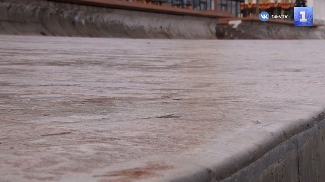 «Хрустальный» в бетоне: на городском пляже завершён ремонт набережной