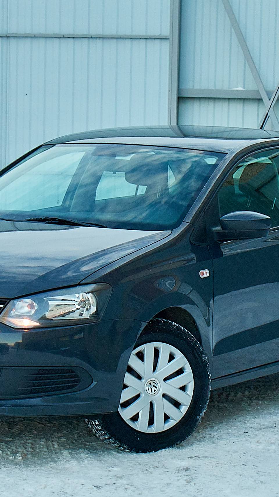 Обзор на Volkswagen Polo Седан 1.6 AT 2013г