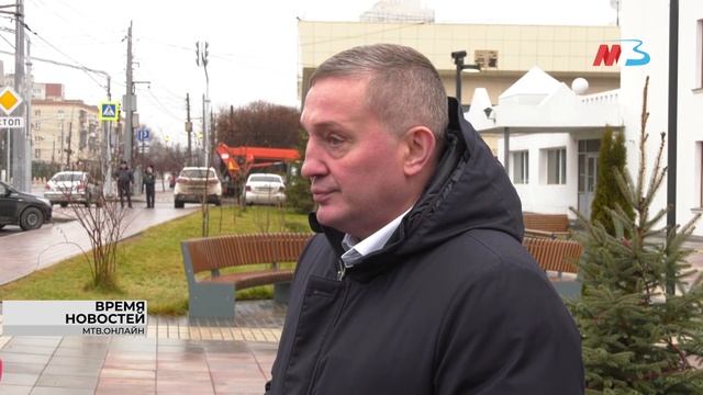 Андрей Бочаров оценил преображение улицы Краснознаменской в Волгограде
