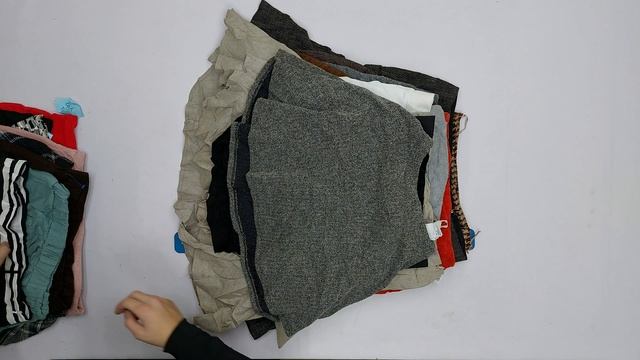 26820 Юбки зимние, 1пак, LADIES WINTER SKIRTS 1/2, секонд (extra) оптом