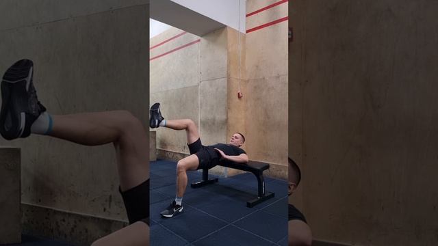 ягодичный мост на одной ноге.mp4