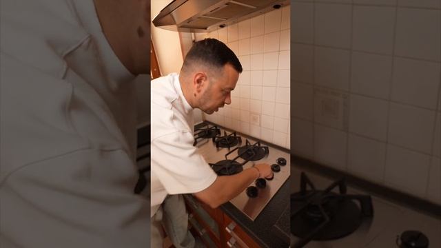 смешно.