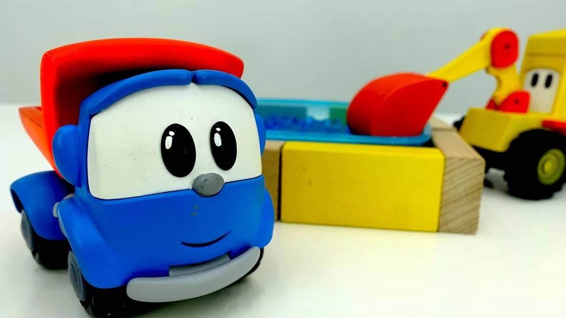 Грузовичок Лёва МИНИ-ИГРА! собирает звёздочки