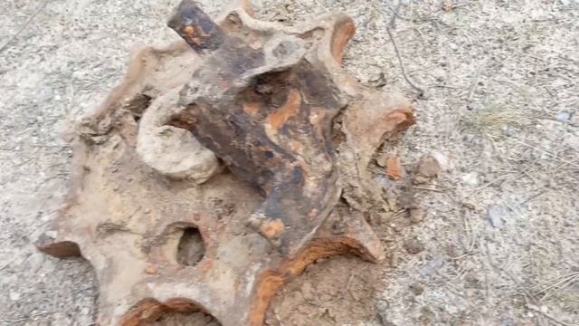 Металлокоп в заброшенном поселке! Часть2