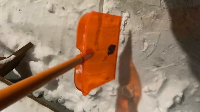 Самая лучшая поликарбонатная лопата для снега
