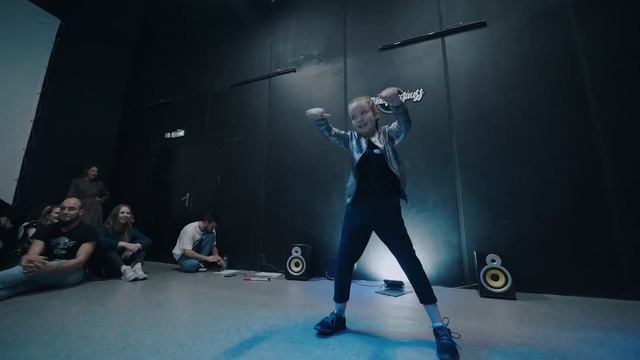 Анастасия Иванова - Голос Дети 6. MO'BOUNCE Popping Contest.