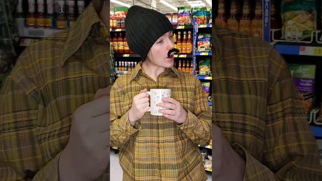 Тоже хочет печеньку😄