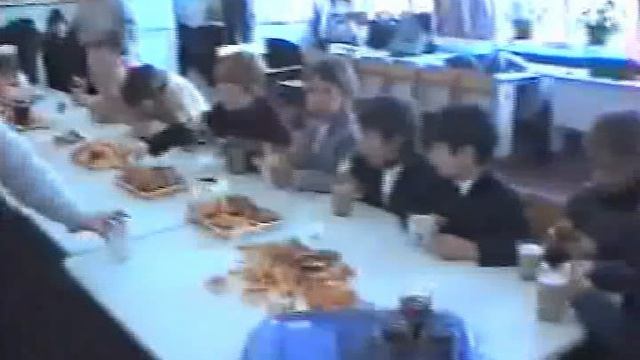 Новый год 1997. Новогоднее чаепитие в школе.