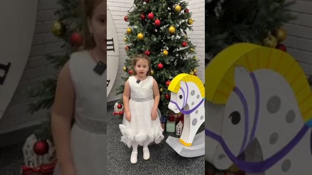 Ульяна Стрелкова_Мама, глянька-ка из окошка
