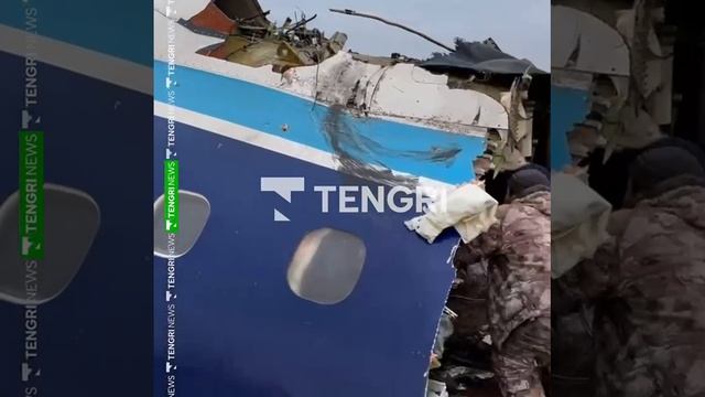 Разбился самолет Embraer E190  На борту разбившегося самолета Баку–Грозный было 67 пассажиров и 5 чл