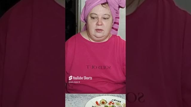 летит над сугробом 🚗