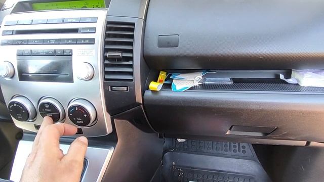 Wymiana filtra kabiny oraz dezynfekcja wnętrza Mazda 5 CR19