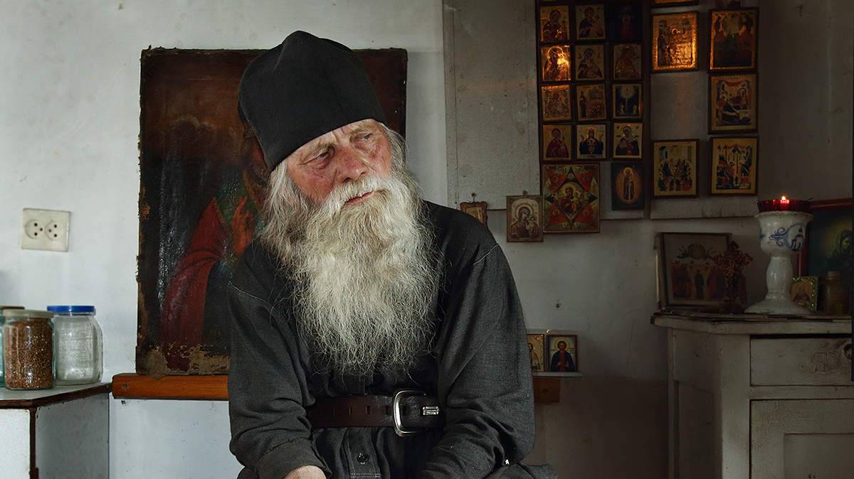 Я искал тишину много лет в чистом поле (Монах)