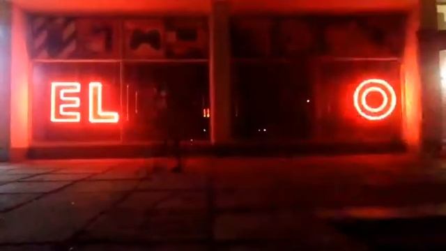 Монтаж неонової динамічної вивіски у магазині Eldorado, м.Львів