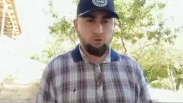 ПАДАРИ ХАЙРИ МУХОЧИР ЧИ ГУФТ МАРХАМАТ  БИНЕД ФАРЗАНДИ ХУБ БОГИ ПАДАР ФАРЗАНД БАД ДОГИ ПАДАР