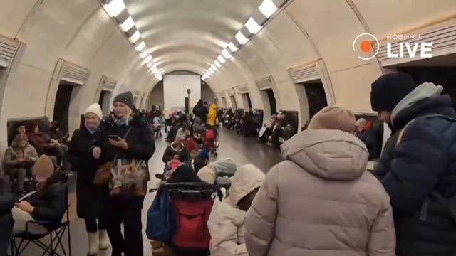 Киевское метро во время воздушной тревоги