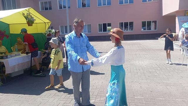 Трогательный танец с отцом.