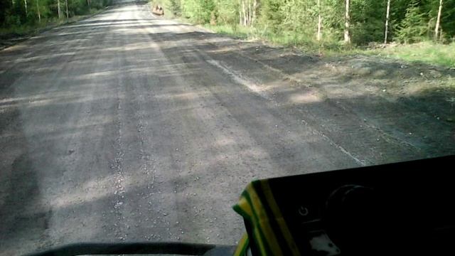Самосвалы. Вывозка горной массы на щебзавод.