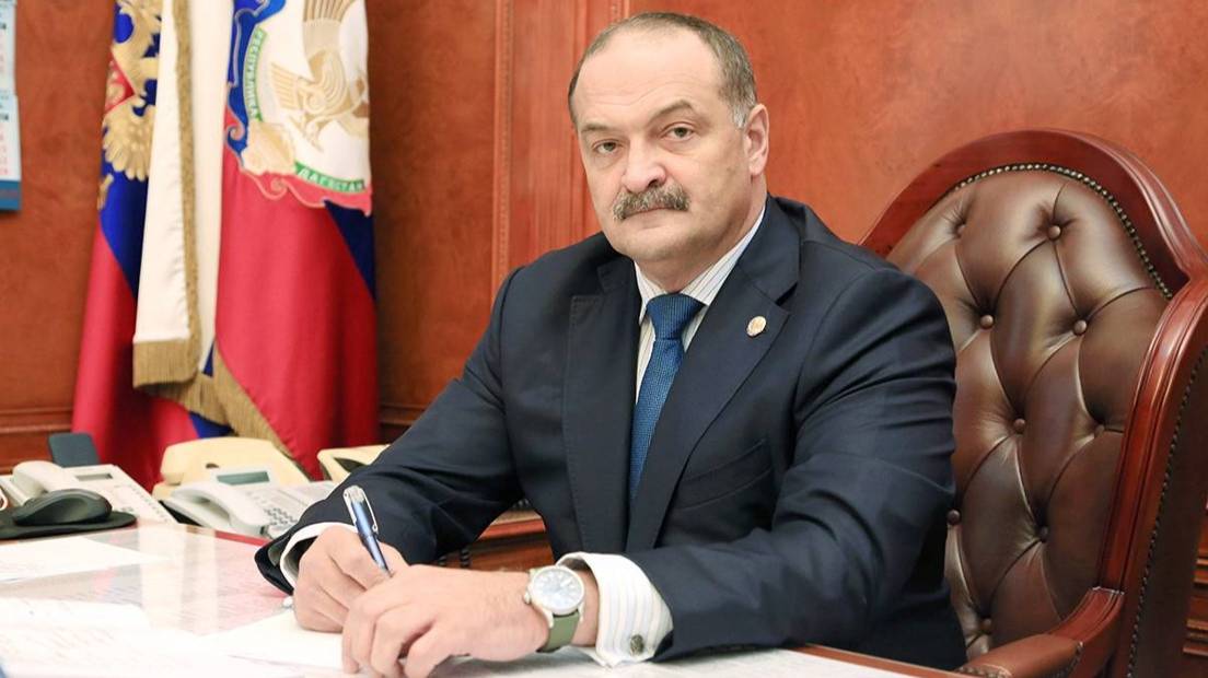 Сергей Меликов поздравил иудеев Дагестана с праздником Ханука