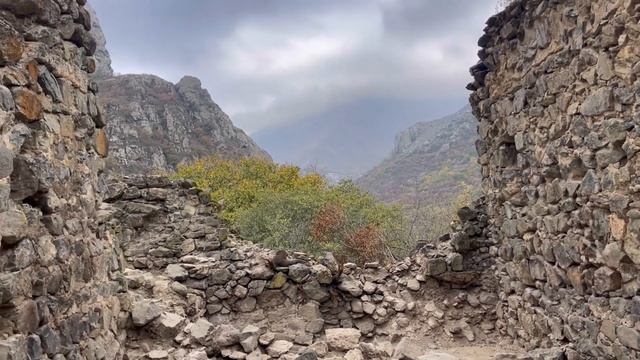 Уникальные раскопки в Капане. Պեղումներ՝ Կապանի արքունական պալատում.