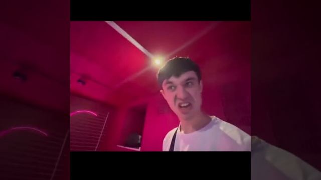 Роза ,моя Вишенка на торте 🍒