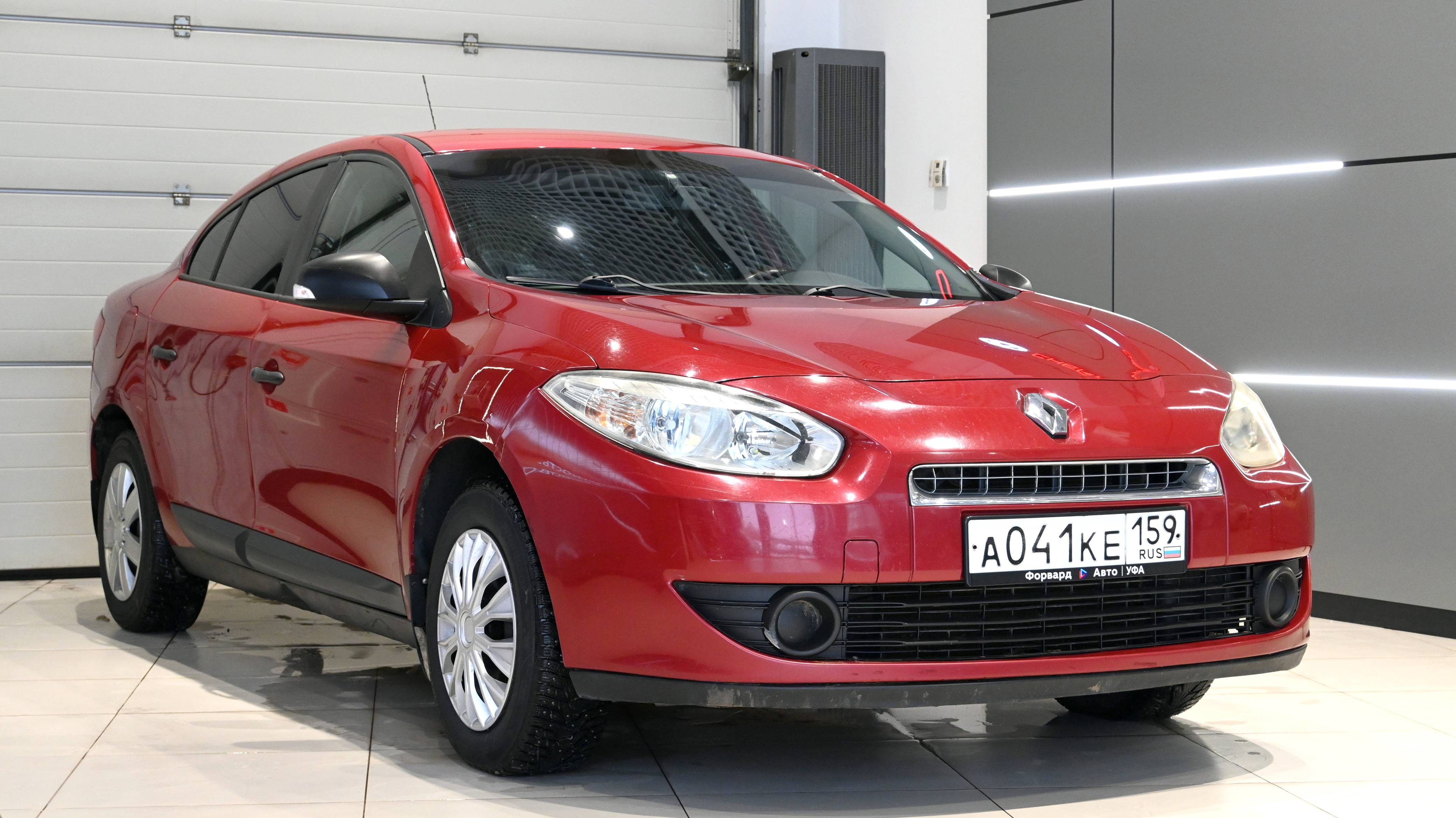 Renault Fluence (2011) 643268