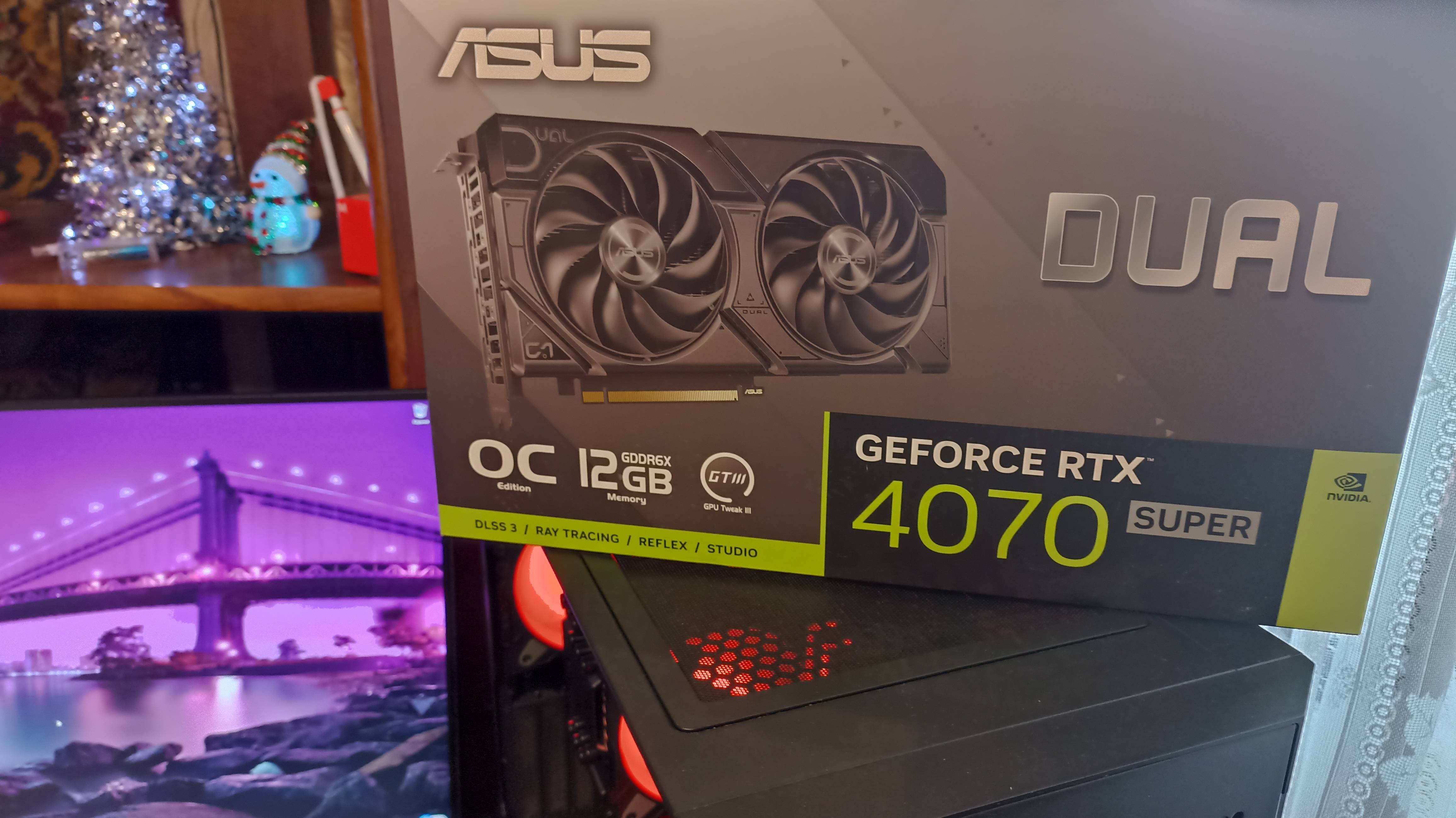 ✅RTX4070S Идеальная карта для работы и нейросетей, а игры только с DLSS. С Наступающим Новым годом!