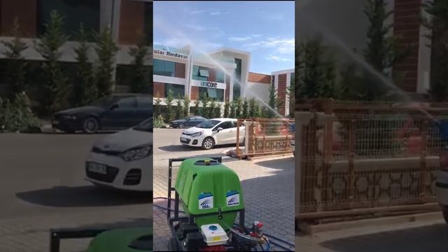 Опрыскиватель 200л с бензиновым мотором.