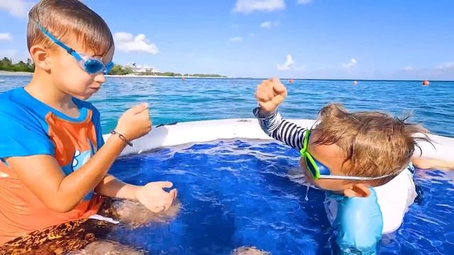 Влад и Ники - Семейные поездки в зоопарк и парк развлечений для детей