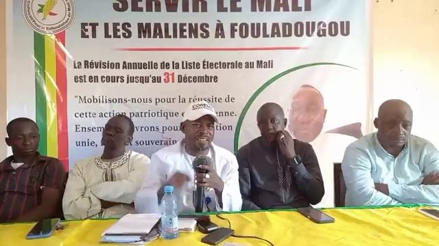 MALI: LE COLLECTIF POUR LA REFONDATION À FOULADOUGOU SEBEKORO POUR SOUTENIR LE CAMARADE PR