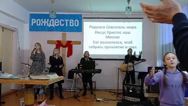 С Рождеством Христовым друзья и наступающим Новым годом!.mp4