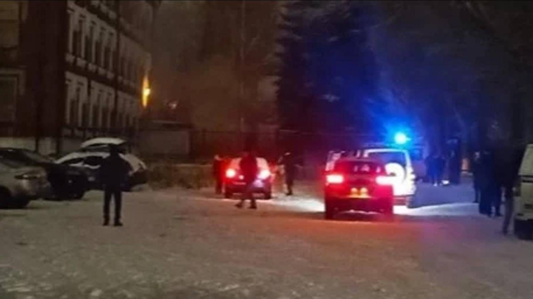 Мужчина протаранил военкомат и поджег автомобиль во Владимирской области