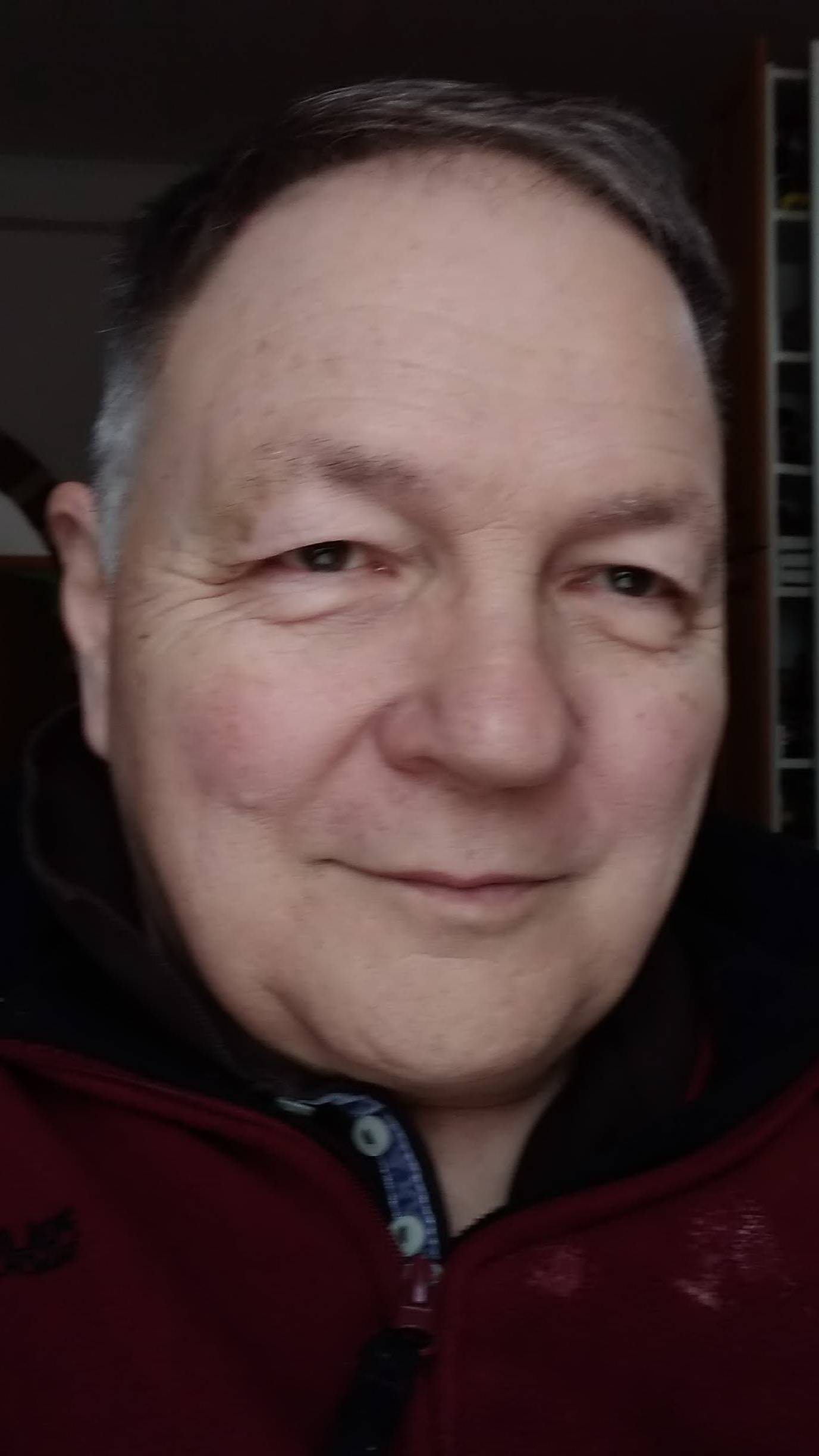 Когда ковер вытирают от пыли