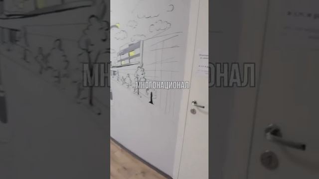 СОТРУДНИЦА отказалась от рабочих коммуникации с мужчинами ПОСЛЕ  «восточной сказке» и приняла ислам