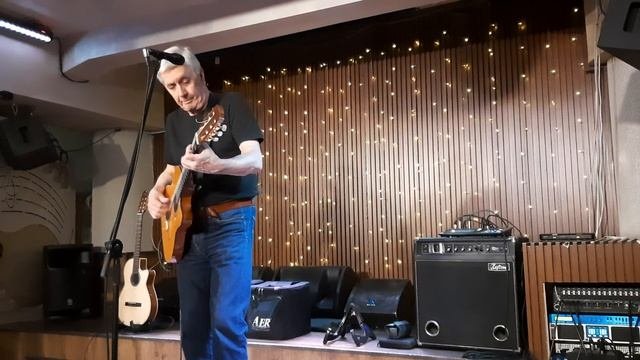"РАСТАЯЛА ДЫМКА СКВОЗНАЯ".
КОНСТАНТИН НИКОЛЬСКИЙ🎸
НОЯБРЬ 2024 г.