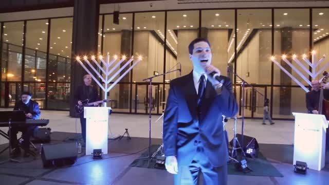 Elliot Dvorin & Key Tov Orchestra — Hanukkah Song Mashup: Dance Spectacular!