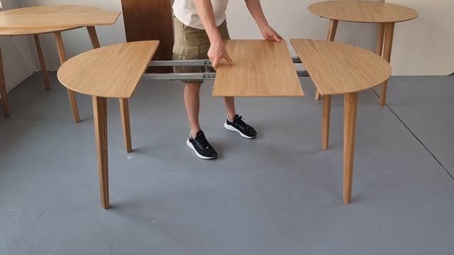 Стол кухонный из дуба. Механизм раздвижения