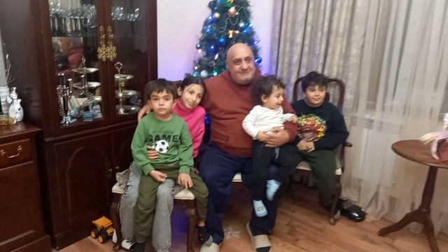 26 12 2024 У НАС ДОМА С АСТХИКОМ ЛИНОЙ, АНРИ, КАРЕНОМ И АНРИ