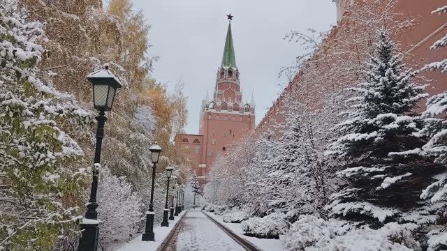 Вернулся в Москву. На 1 день... Проездом до Великого Новгорода. В ожидании своего поезда. 4 ноября.