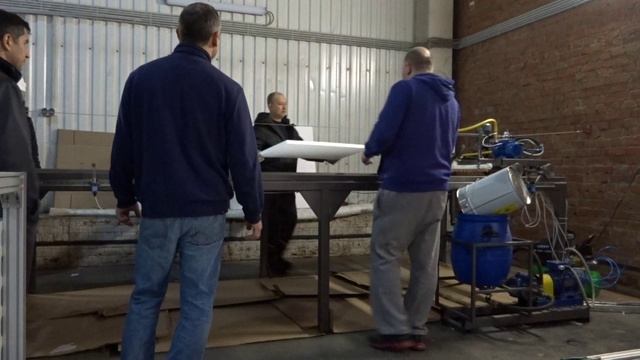 Линия по производству ПВХ сэндвич панелей. Установлена в Москве.