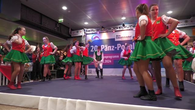 Carnaval Dance ⧸ GARDETANZ ⧸ Tanzgarde ⧸ Panz Pokal KÃ¶ln 2024 27 #upskirt#sexy#шоу#танец