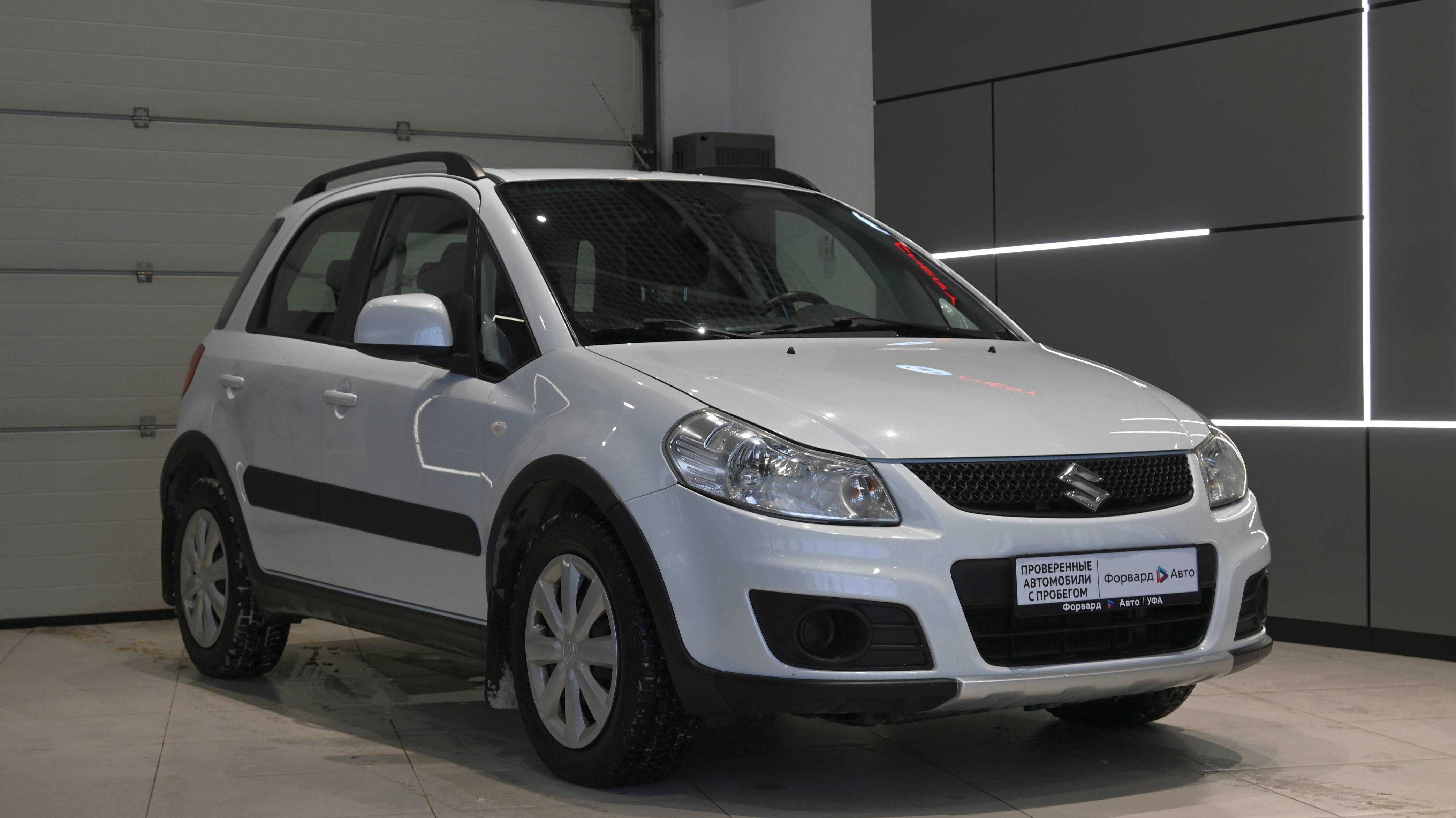 Suzuki SX4 (2012) 703996