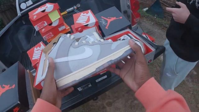 BUYNG JORDAN 4S FOR $120 , LOWBALLING RESELLER AT SNEAKER MEETUP (SLIGHT CASHOUT)