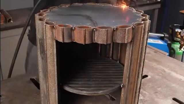 Печь из чугунных секций. Подпишись !