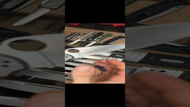 Реплика Spyderco Paramilitary 2 титановые лучи - обзор!