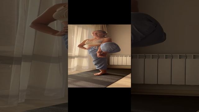 Хатха-йога. Уттхита Хаста Падангуштхасана