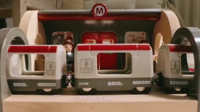 BRIO World - 33052 Deluxe Railway Set