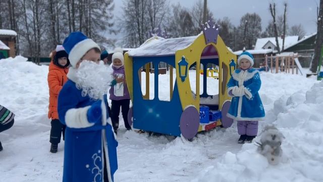 С удовольствием продолжаем публиковать добрые пожелания в нашей предпраздничной новогодней рубрике